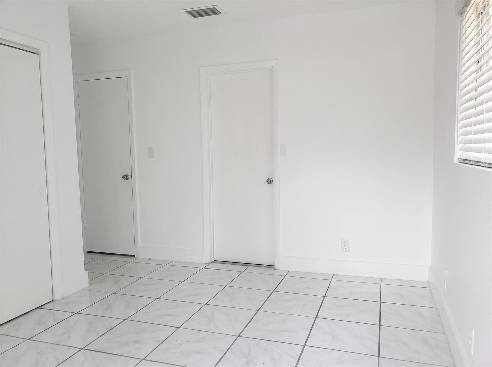 141 NW 4th Avenue # 3, Dania Beach, FL 33004 — zdjęcie 4