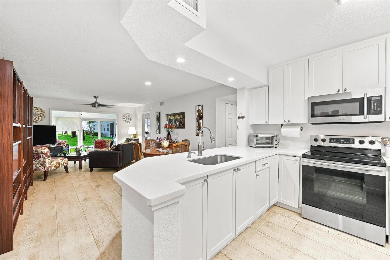10382 NW 24th Place # 105, Sunrise, FL 33322 — zdjęcie 4