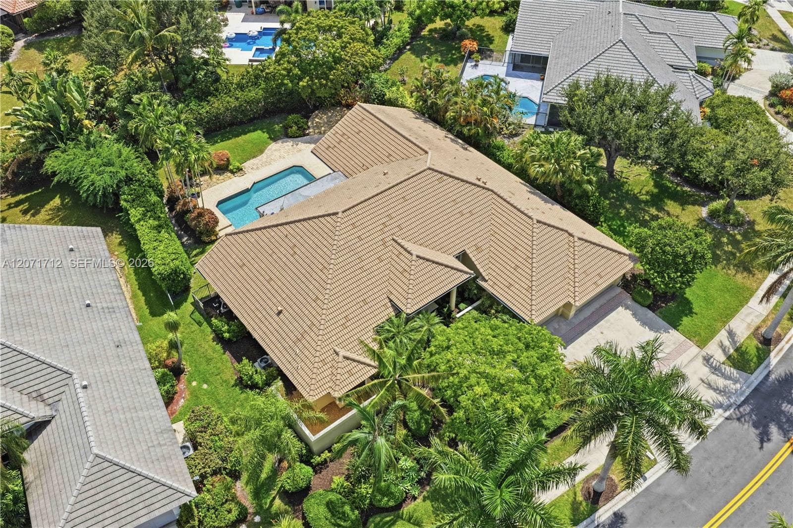 360 NE Coconut Cir, Weston, FL 33326 — zdjęcie 4