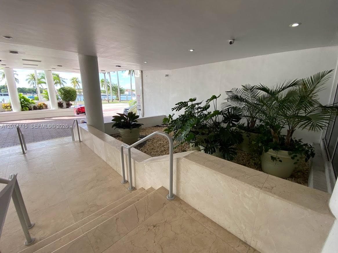 5005 Collins Ave # 722, Miami Beach, FL 33140 — zdjęcie 4