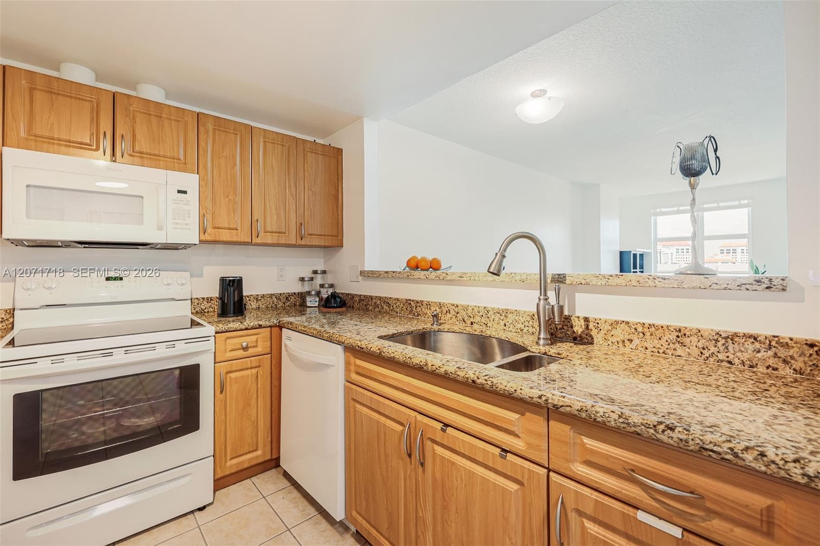 50 Menores Ave # 820, Coral Gables, FL 33134 — zdjęcie 3