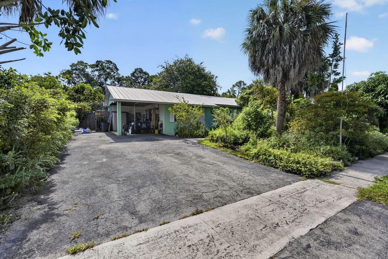 303 S DELAWARE Boulevard, Jupiter, FL 33458 — zdjęcie 2