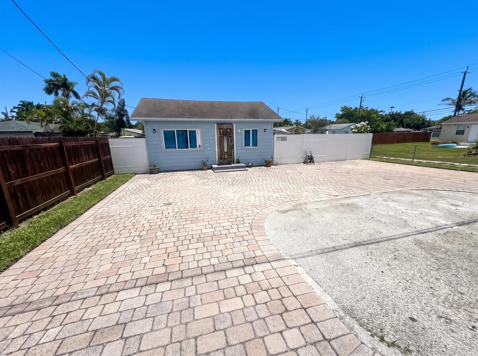 3718 COCONUT Road # A, Palm Springs, FL 33461
