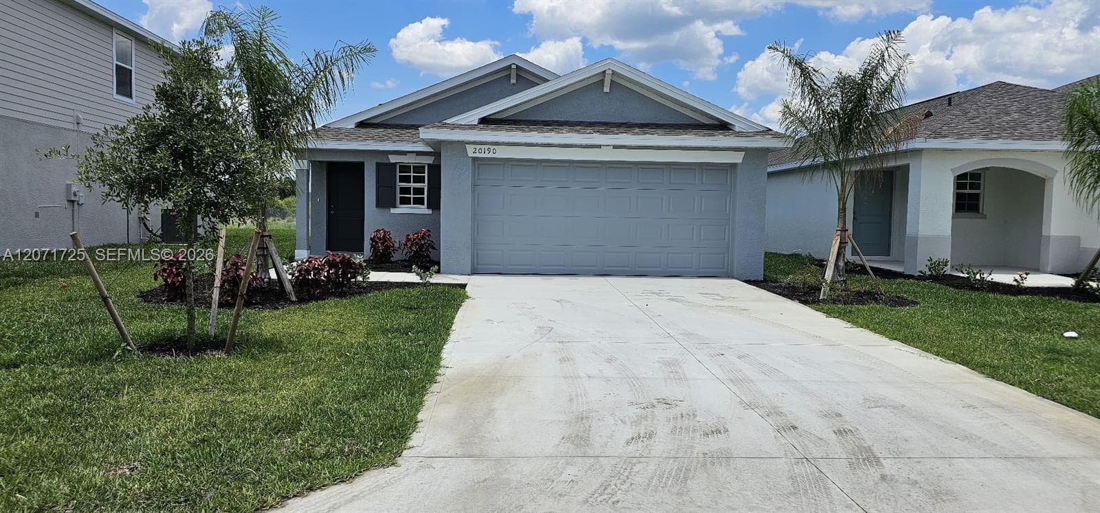 20190 Caroline Creek PL, Lehigh Acres, FL 33974 — zdjęcie 3