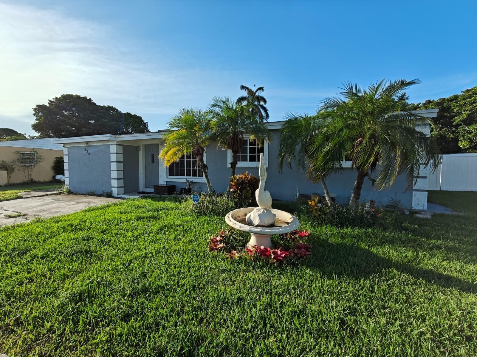 324 Mid Pines Road, Palm Springs, FL 33461 — zdjęcie 2