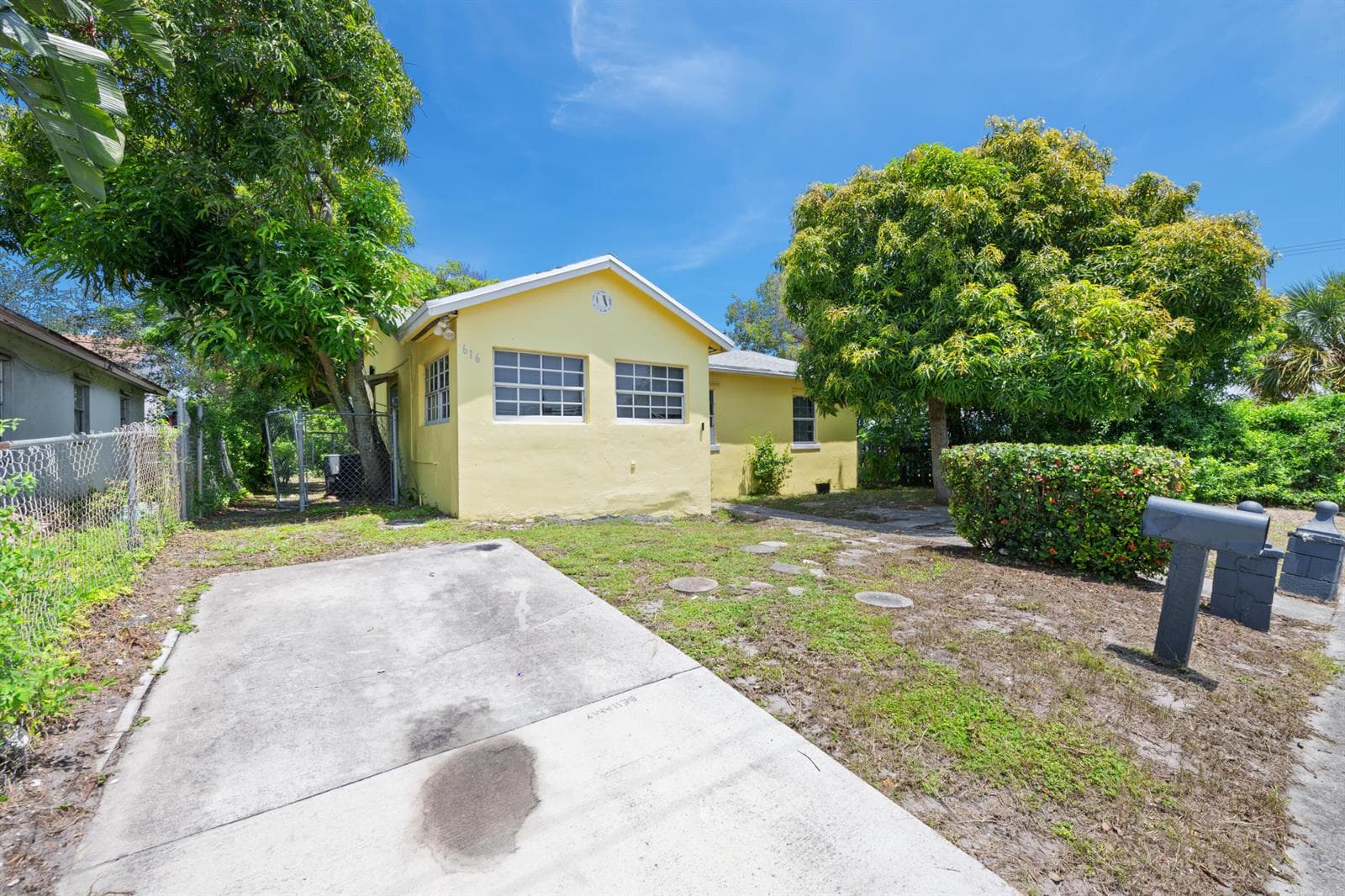 616 W 5TH Street, Riviera Beach, FL 33404 — zdjęcie 4