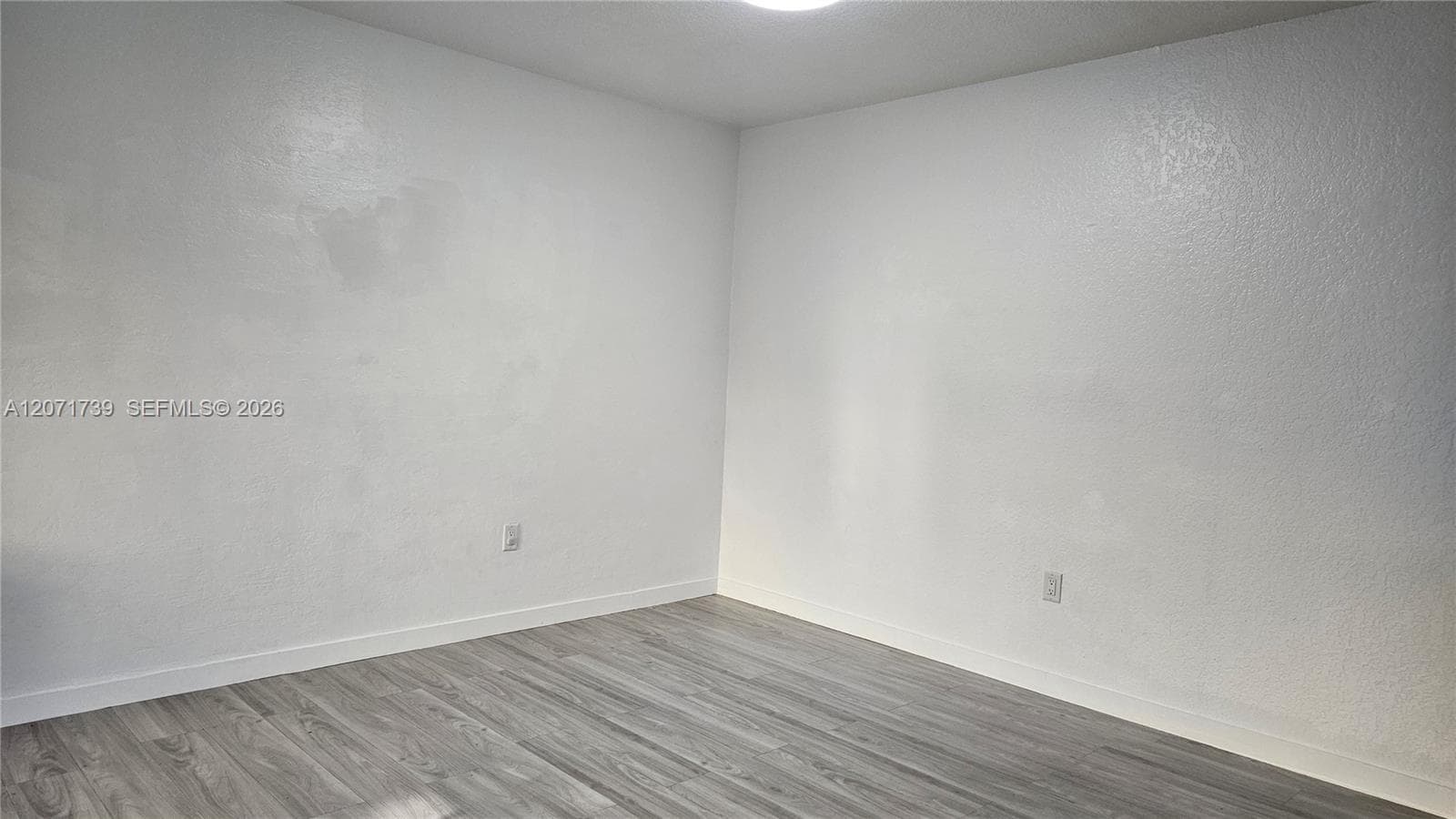 6758 NW 182nd St # 101, Hialeah, FL 33015 — zdjęcie 4