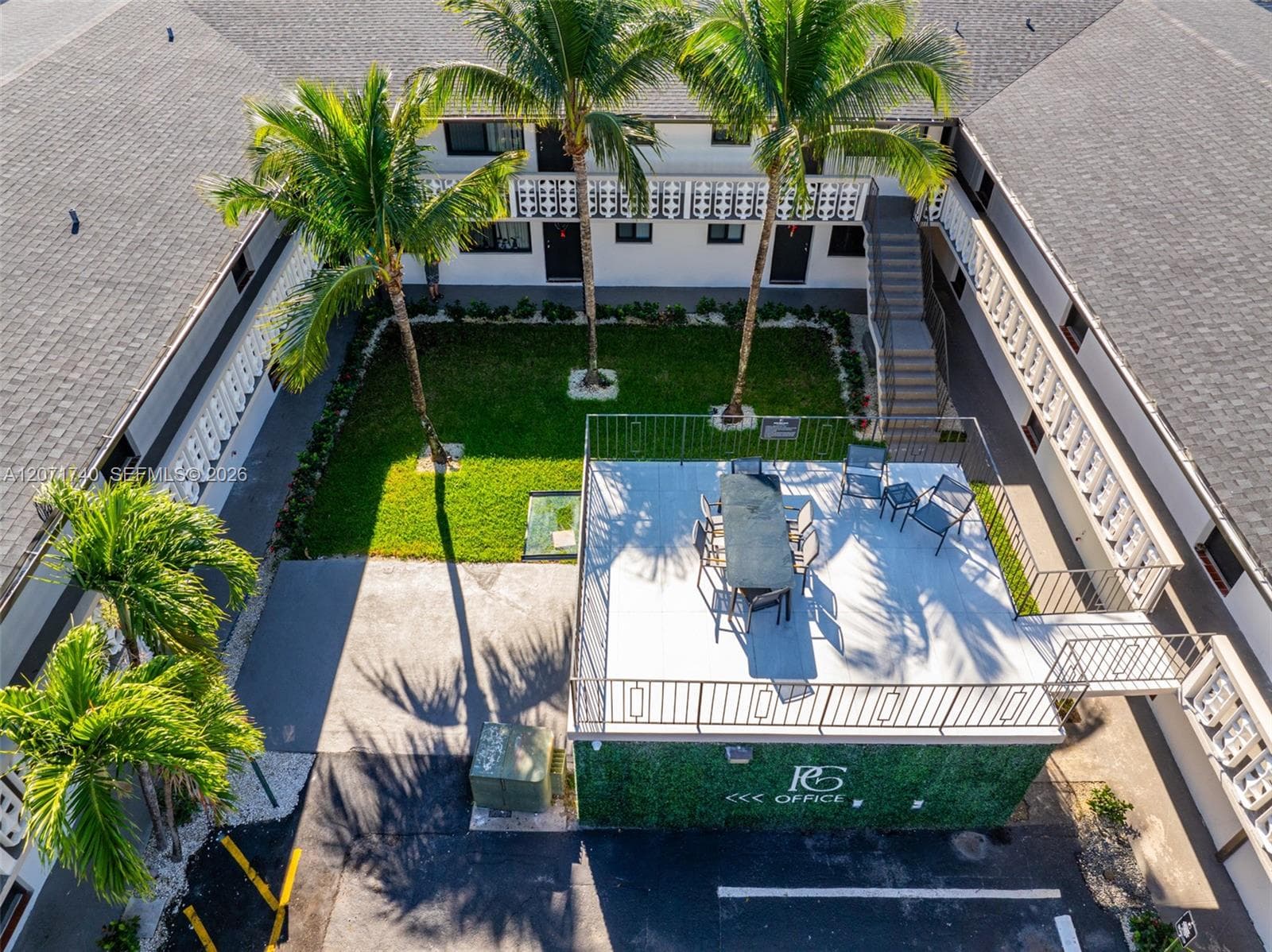1330 W 29th St # 36, Hialeah, FL 33012 — zdjęcie 2