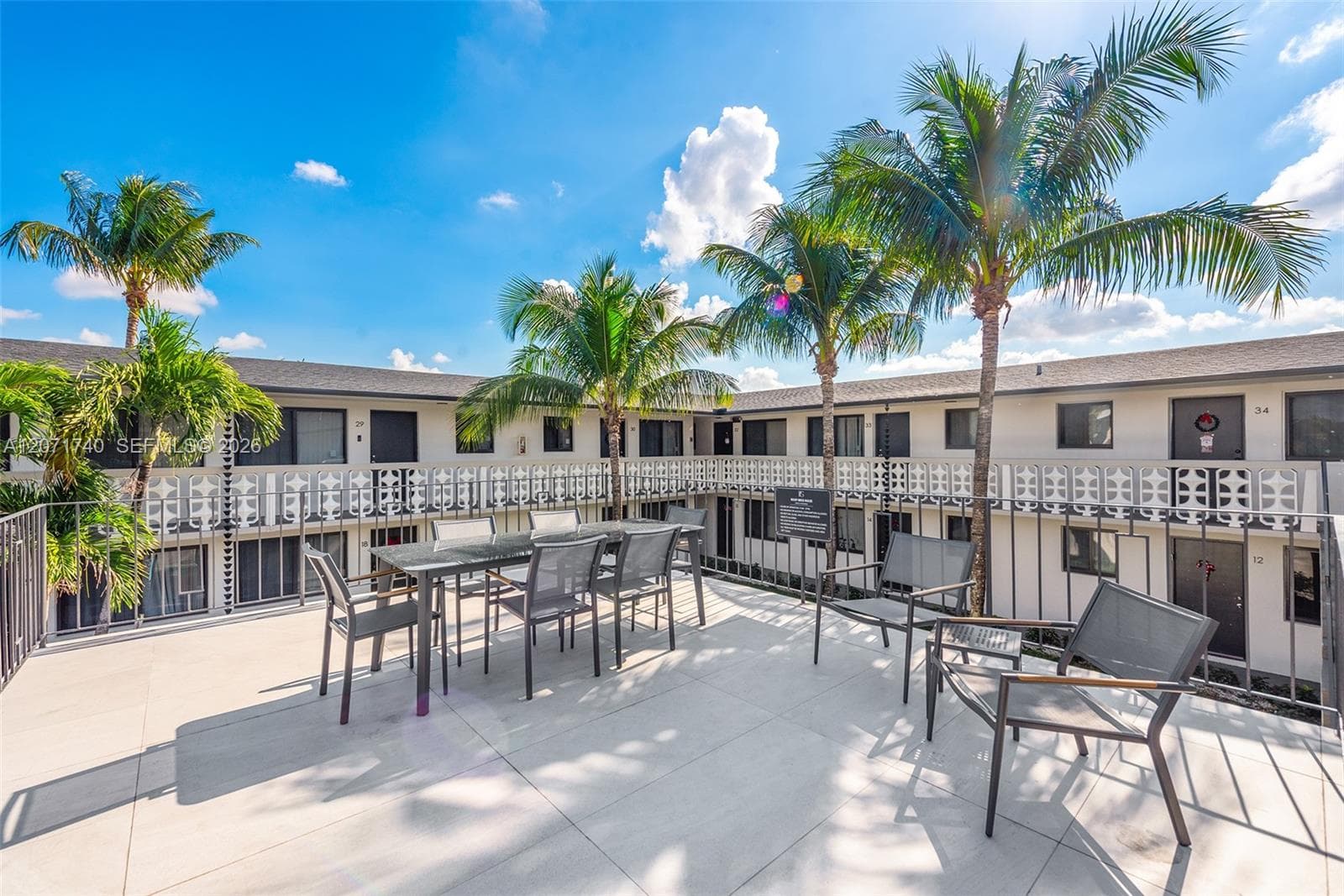1330 W 29th St # 36, Hialeah, FL 33012 — zdjęcie 3