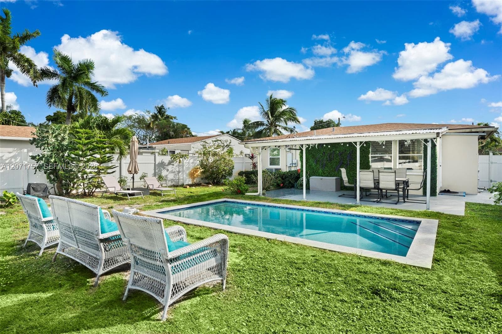 1935 Arthur St, Hollywood, FL 33020 — zdjęcie 2