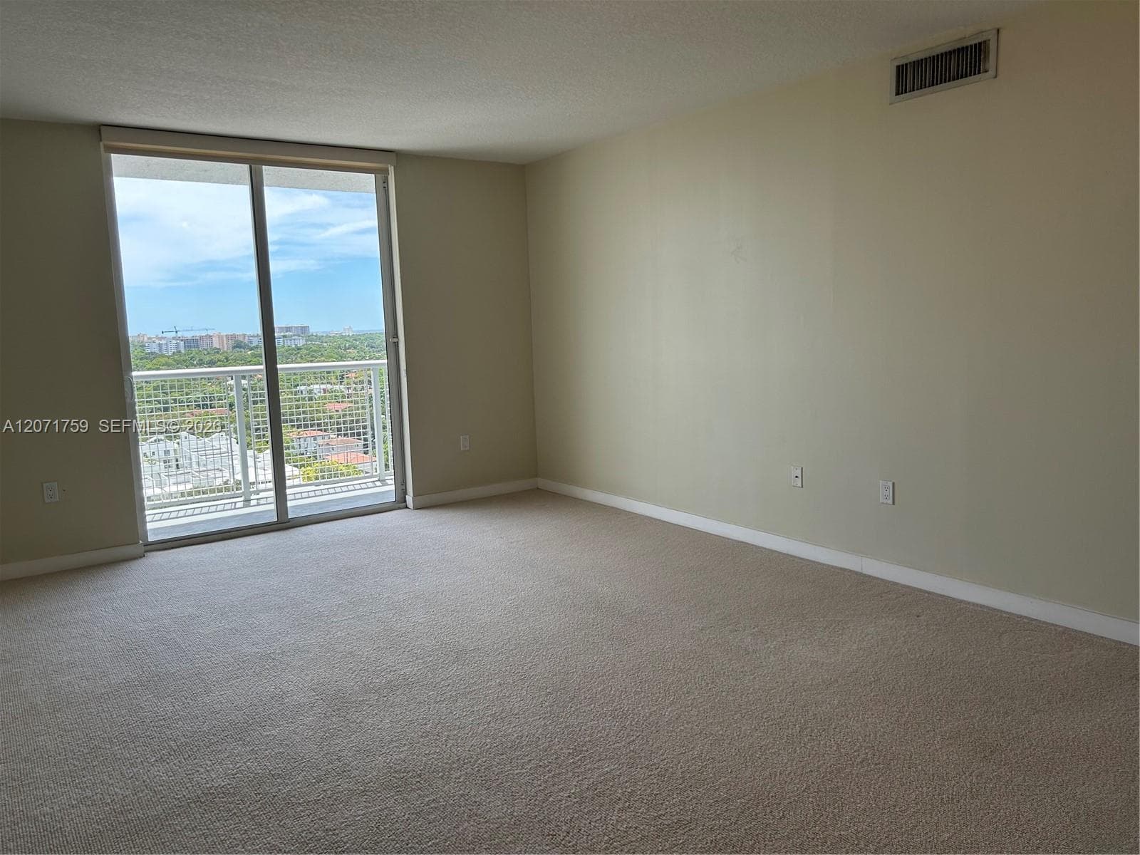 900 SW 8th St # 1503, Miami, FL 33130 — zdjęcie 3