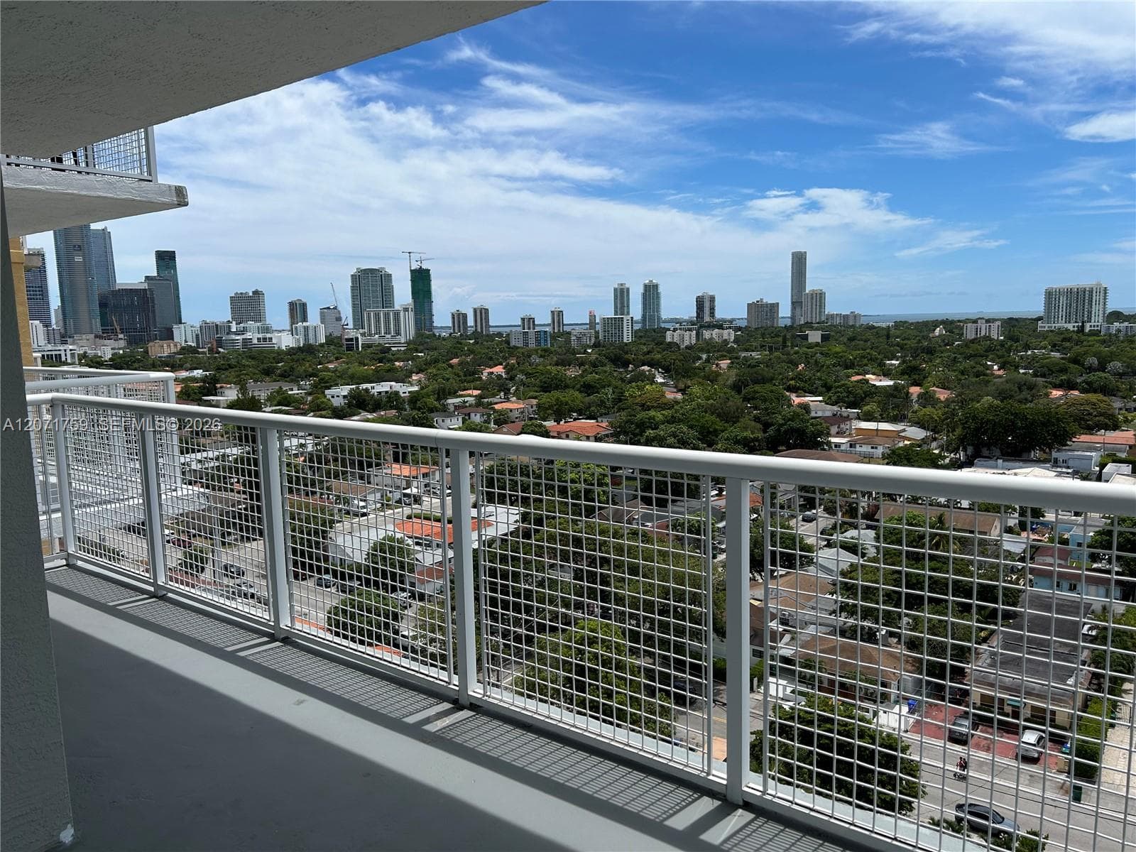 900 SW 8th St # 1503, Miami, FL 33130