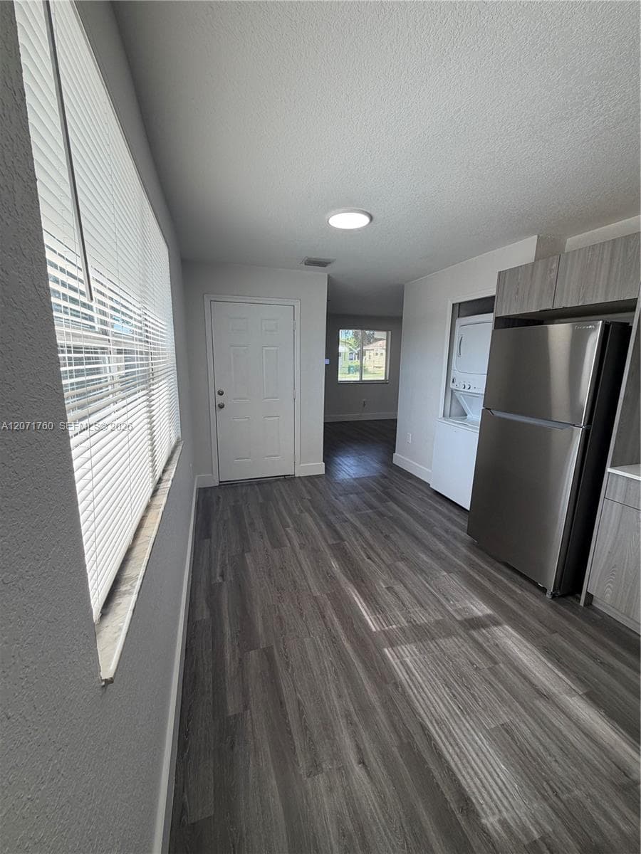 590 NW 58th St, Miami, FL 33127 — zdjęcie 2