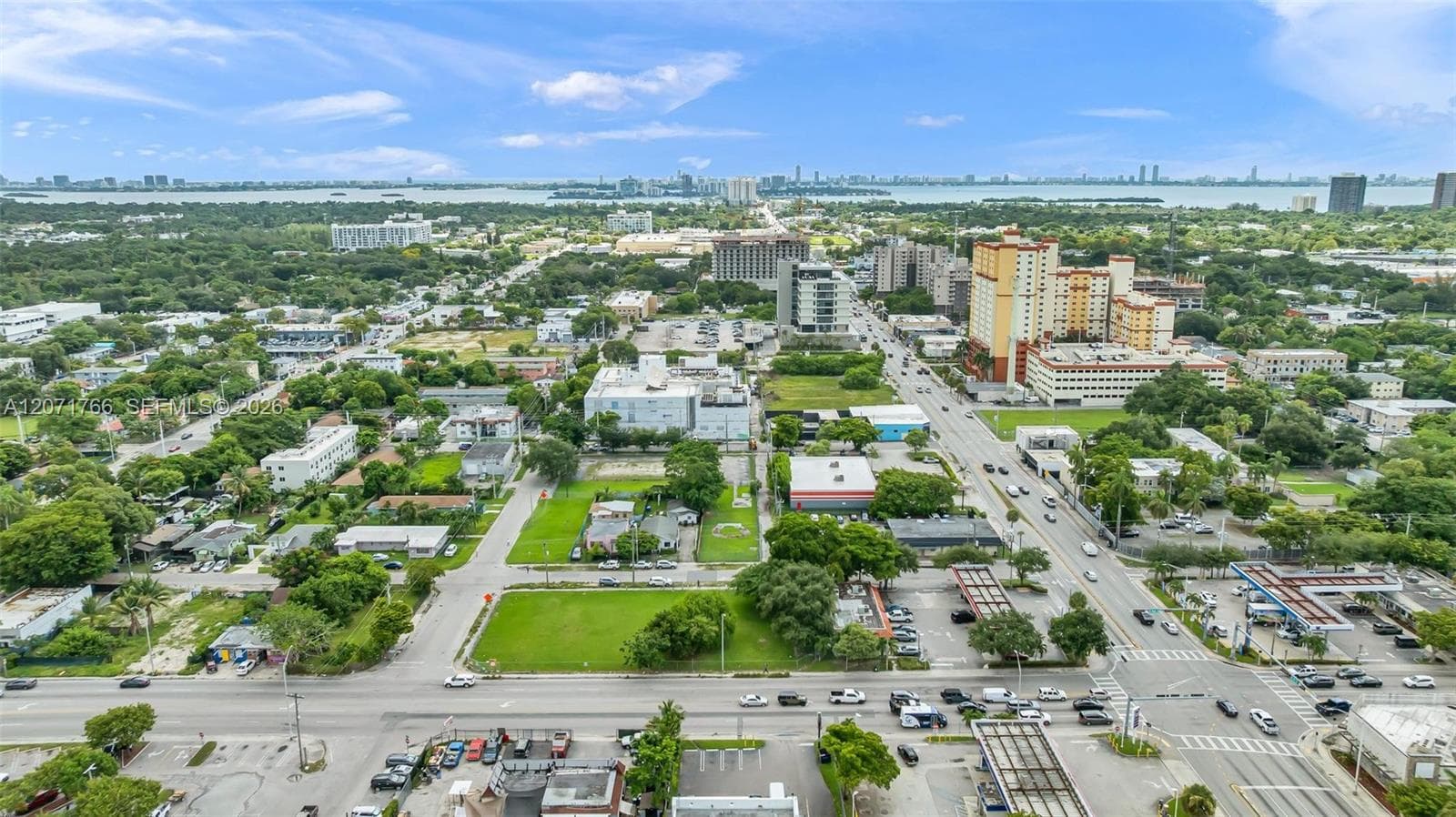 8011 NE Miami Ct, Miami, FL 33138 — zdjęcie 4