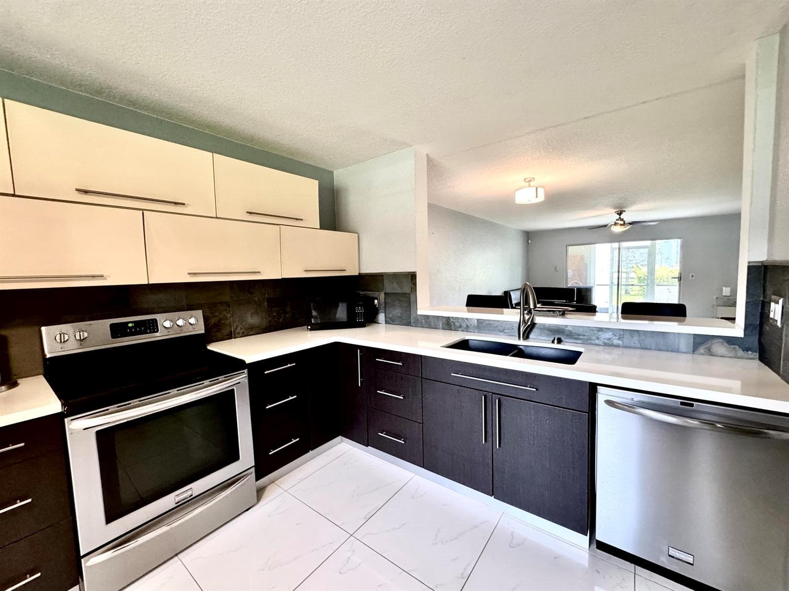 12600 SW 5TH Court # 109L, Pembroke Pines, FL 33027 — zdjęcie 5