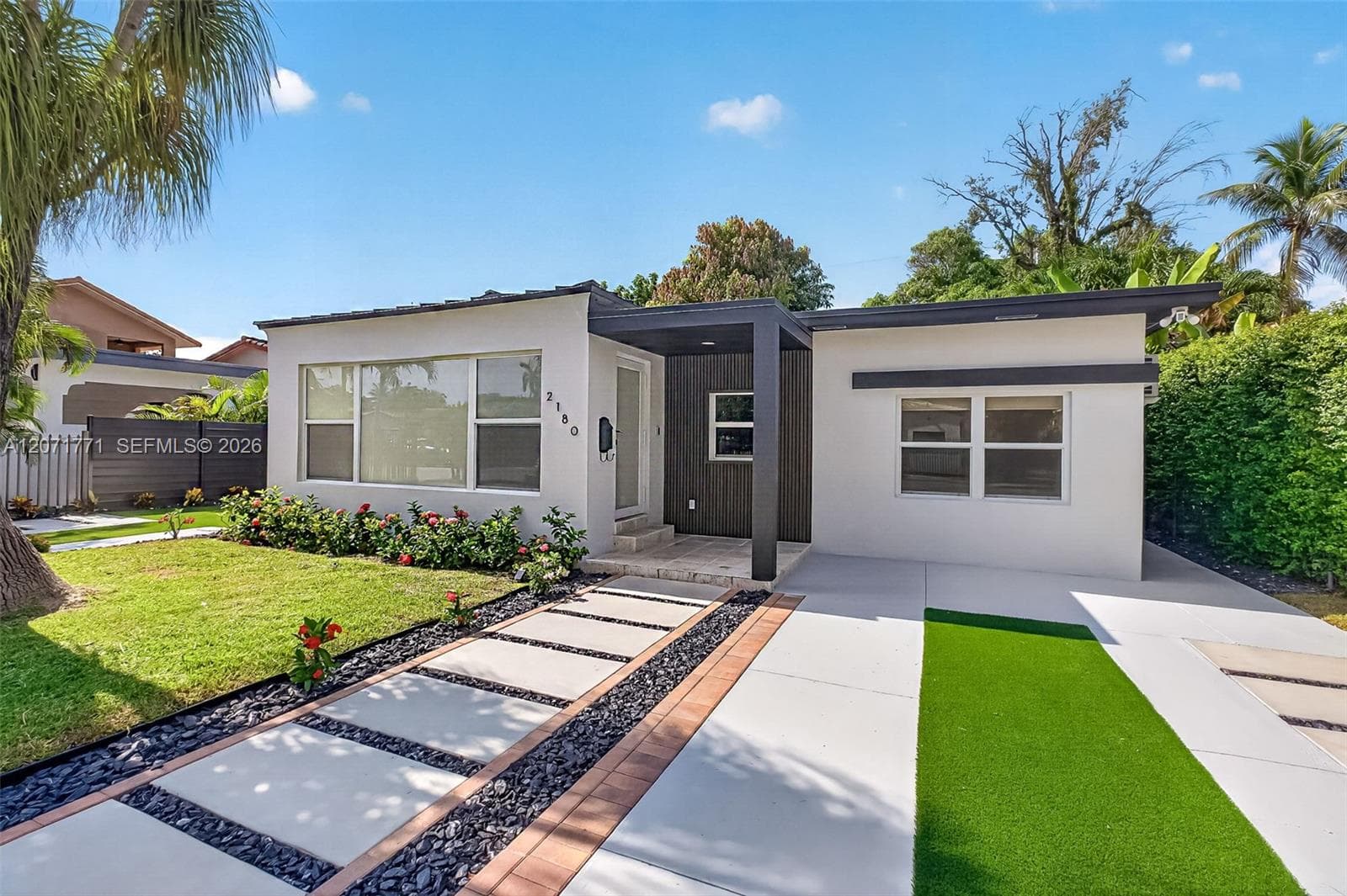 2180 SW 20th St, Miami, FL 33145 — zdjęcie 2