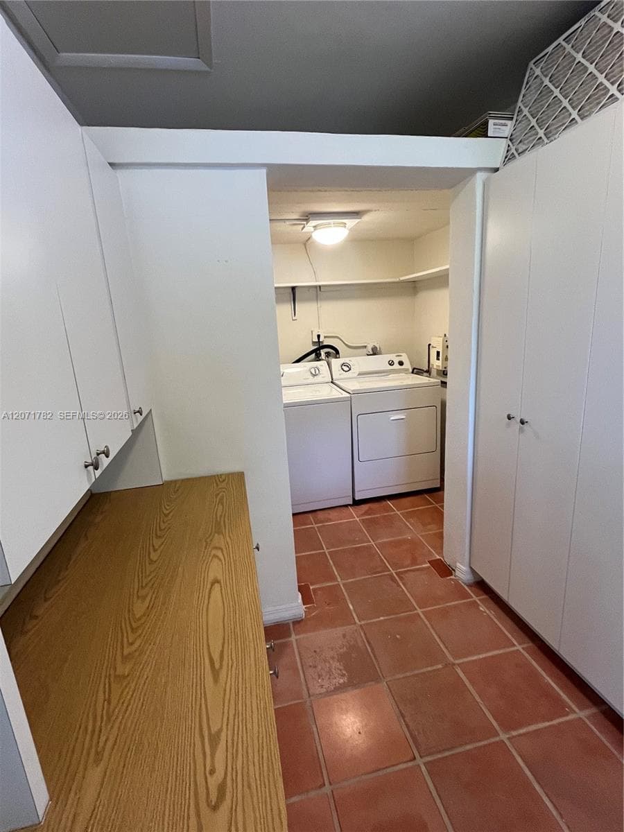 2353 SW 4th St, Miami, FL 33135 — zdjęcie 4