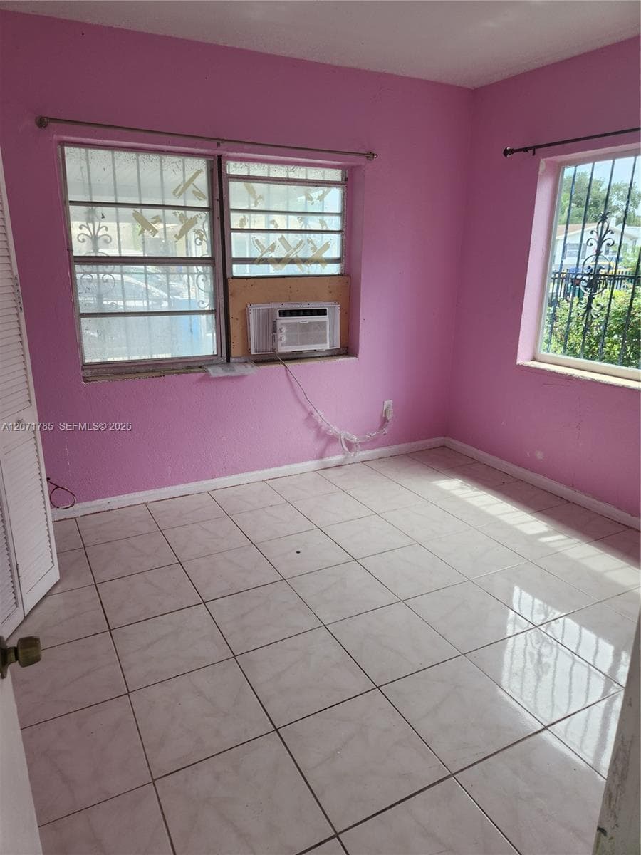 6950 NW 6th Ct, Miami, FL 33150 — zdjęcie 4