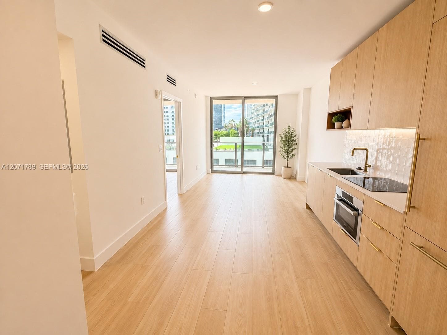 90 NE 32nd St # 709, Miami, FL 33127 — zdjęcie 2