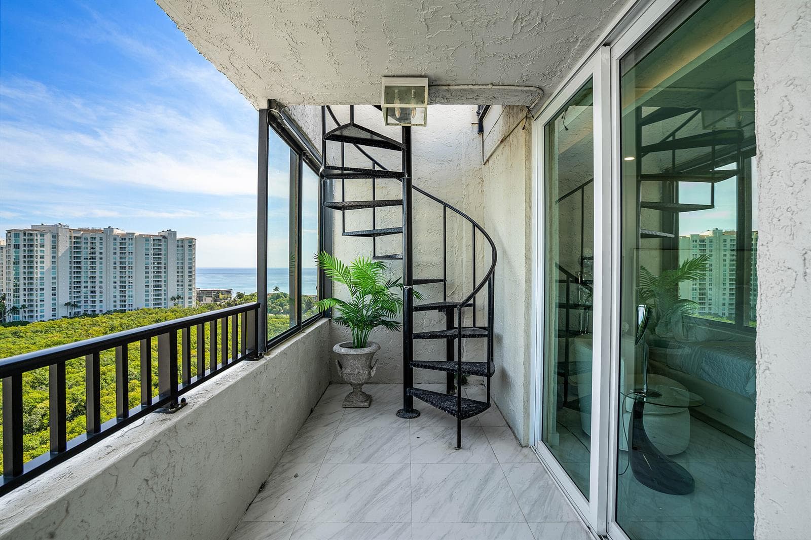 3912 S OCEAN Boulevard # PH-1, Highland Beach, FL 33487 — zdjęcie 3