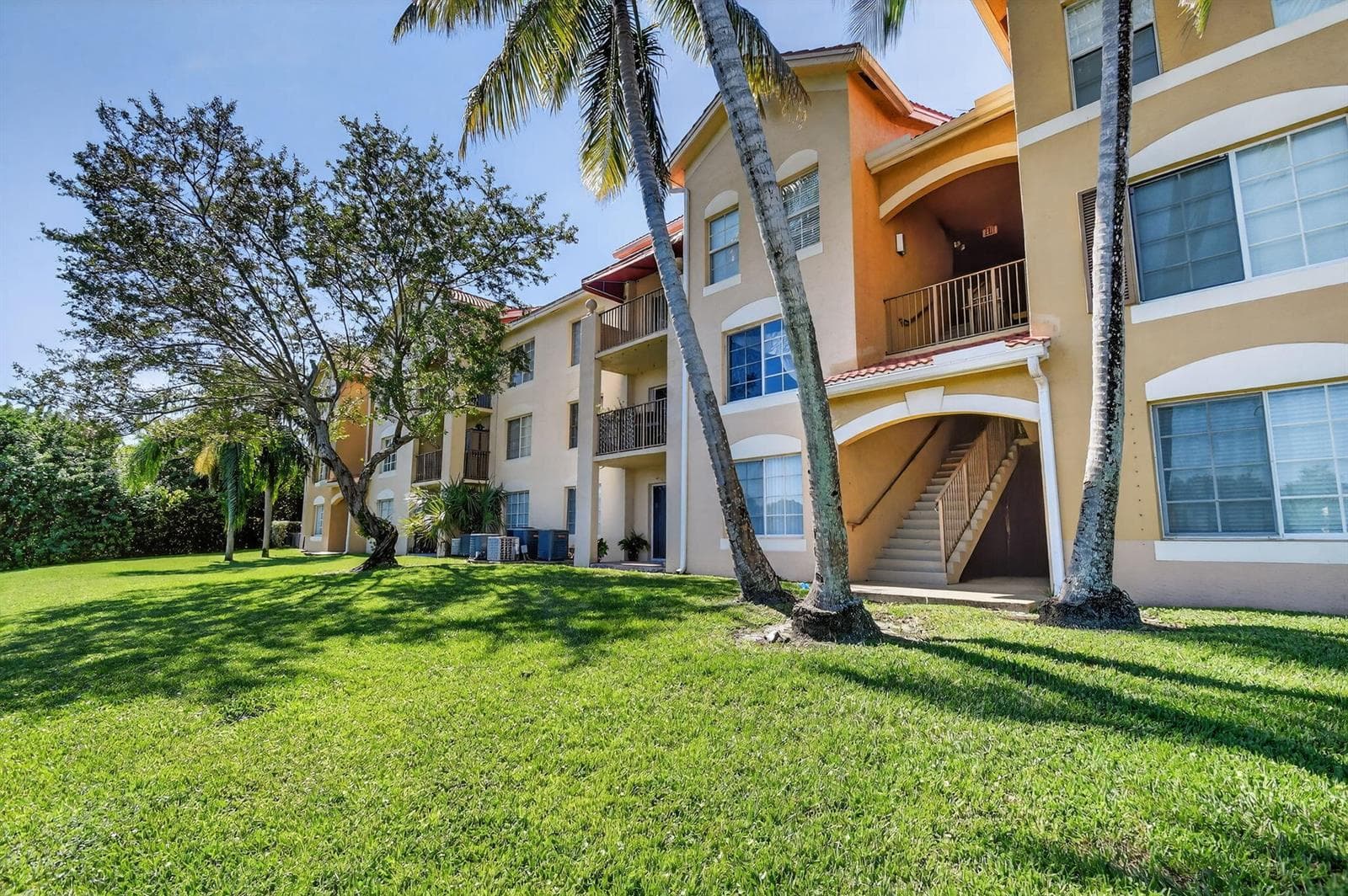 4180 San Marino Boulevard # 304, West Palm Beach, FL 33409