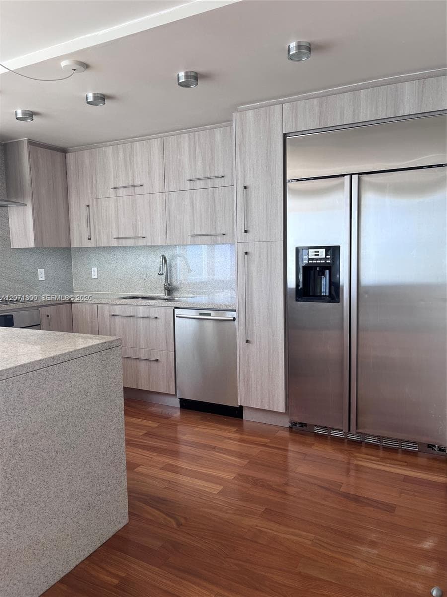 881 Ocean Dr # 18B, Key Biscayne, FL 33149 — zdjęcie 4