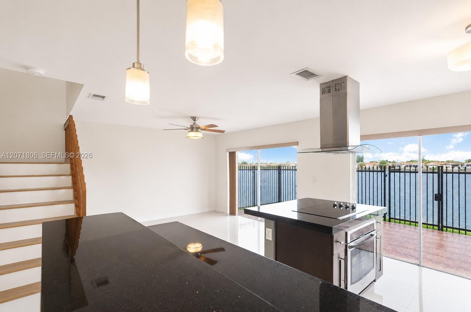 2561 W 60th Pl # 102-1, Hialeah, FL 33016 — zdjęcie 4