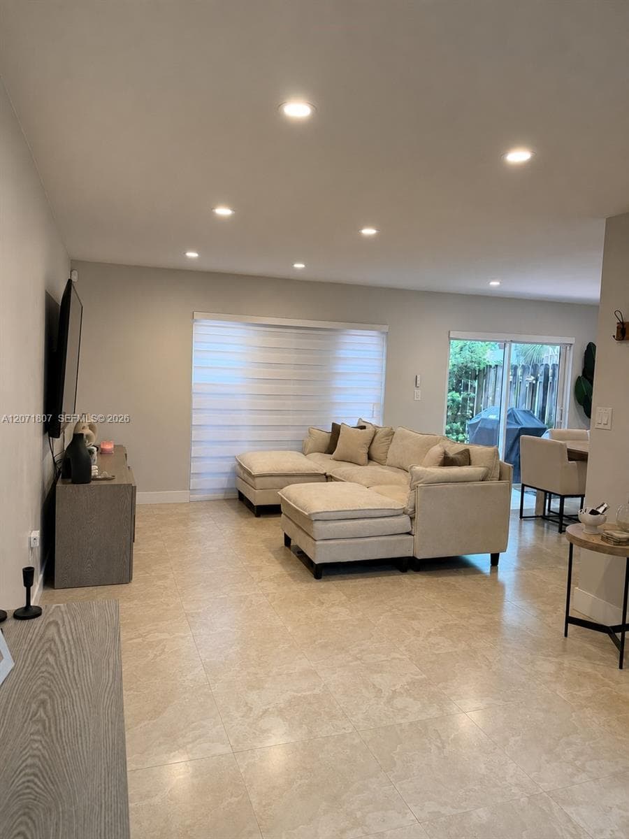 7483 SW 109th Ave, Miami, FL 33173 — zdjęcie 4
