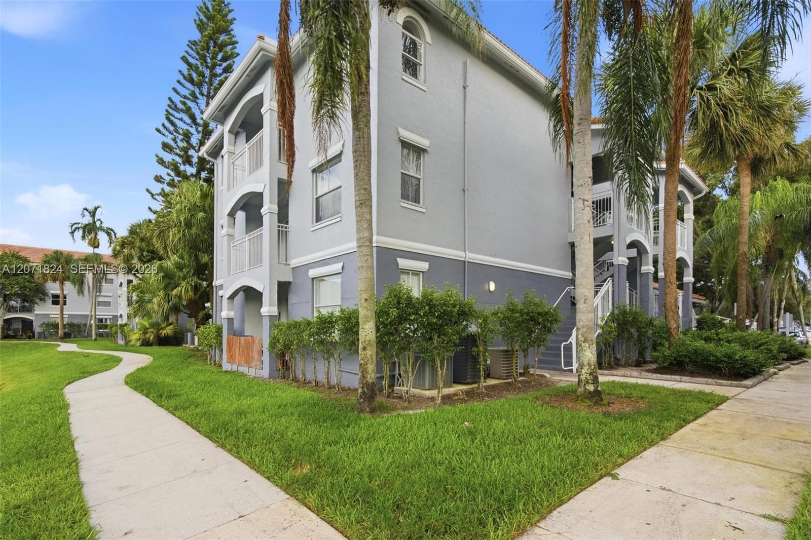 9615 NW 1st Ct # 302, Pembroke Pines, FL 33024 — zdjęcie 5