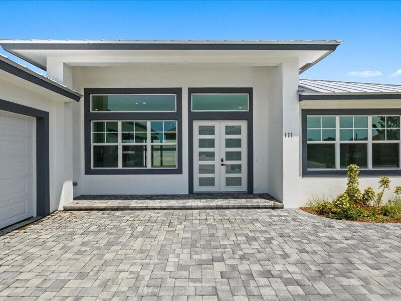 121 SW SEA LION Road, Port St. Lucie, FL 34953 — zdjęcie 3