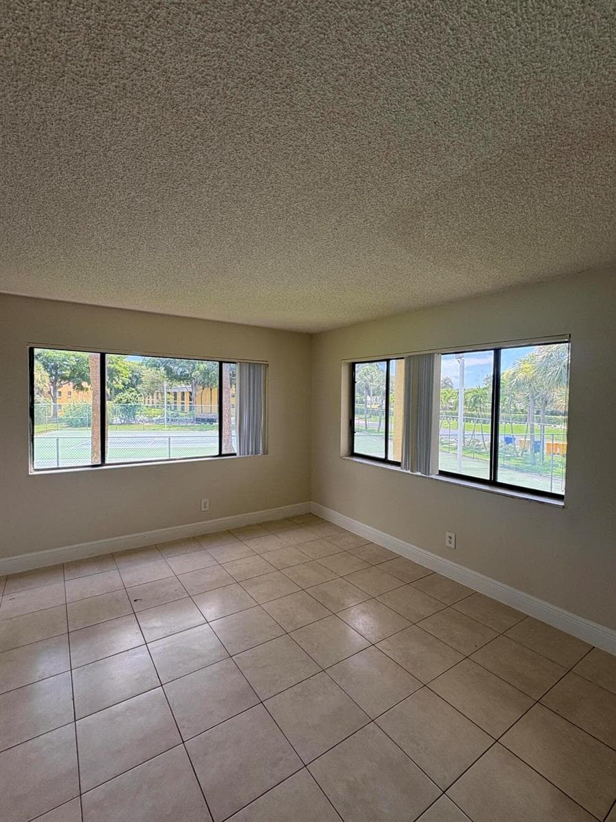 1437 MEADOWS Circle W # 1437, Boynton Beach, FL 33436 — zdjęcie 2