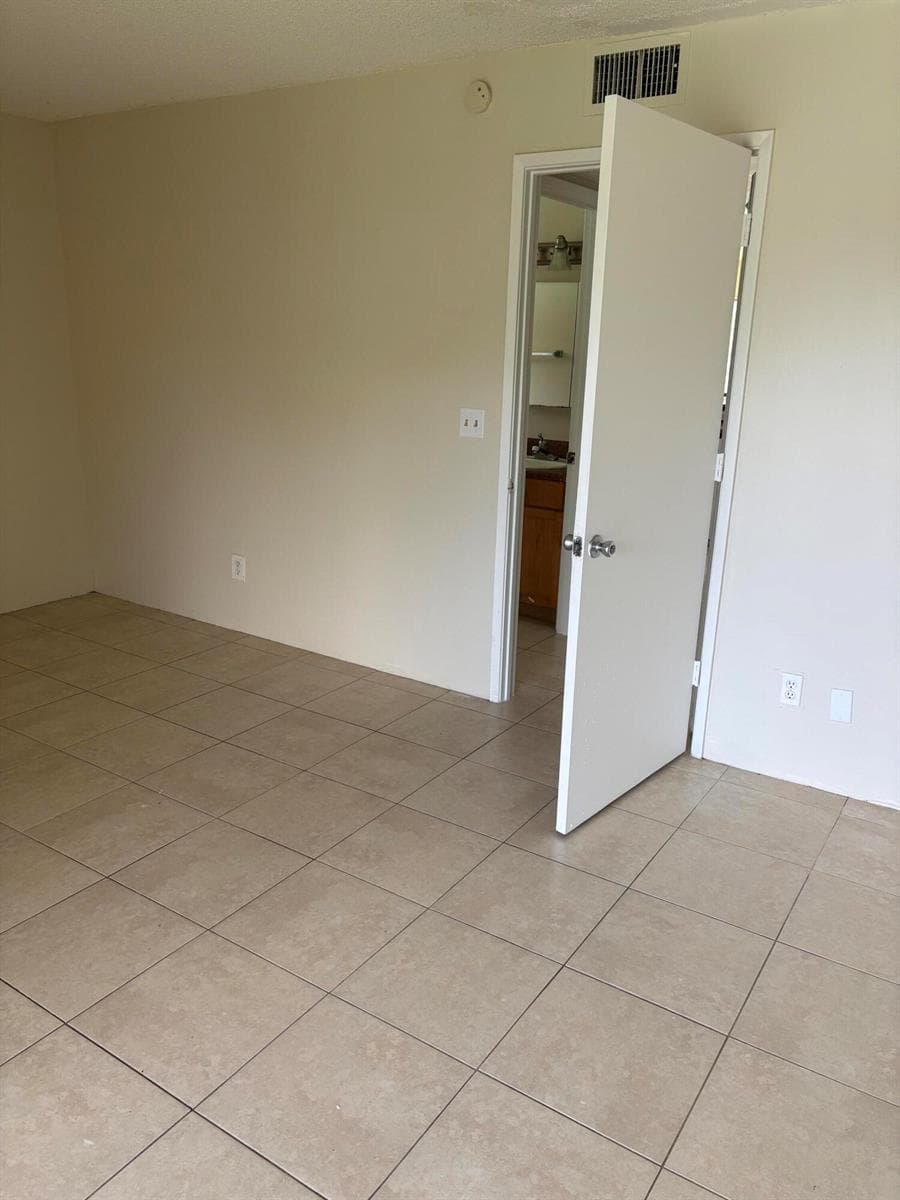 1437 MEADOWS Circle W # 1437, Boynton Beach, FL 33436 — zdjęcie 4