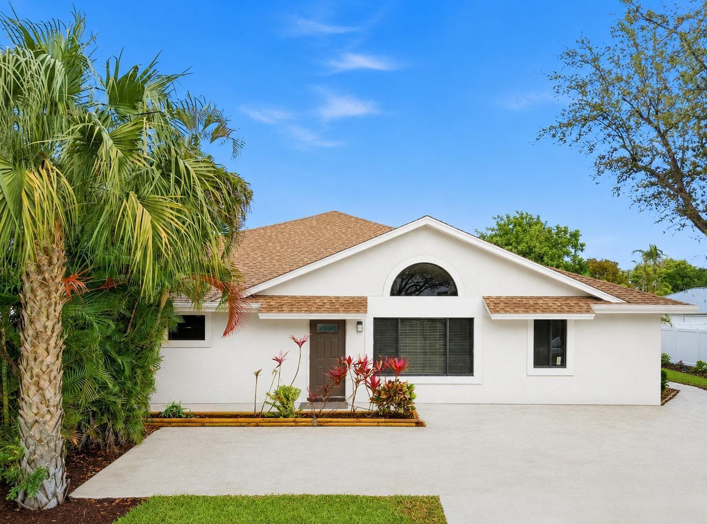 825 DOGWOOD Drive # B, Delray Beach, FL 33483 — zdjęcie 2