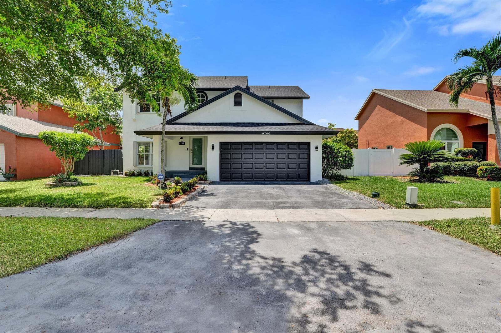 9740 SW 14TH Street, Pembroke Pines, FL 33025 — zdjęcie 2