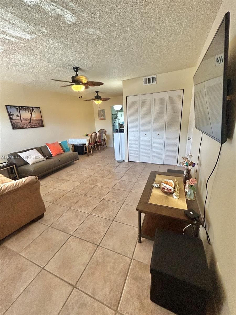 7305 NW 4th Pl # 204, Margate, FL 33063 — zdjęcie 2