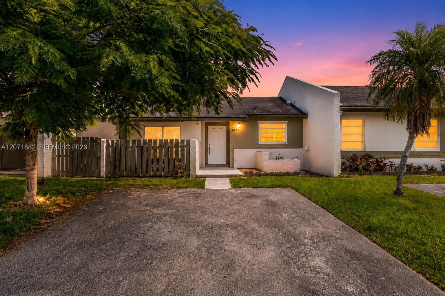 11209 SW 125th Pl, Kendall, FL 33186