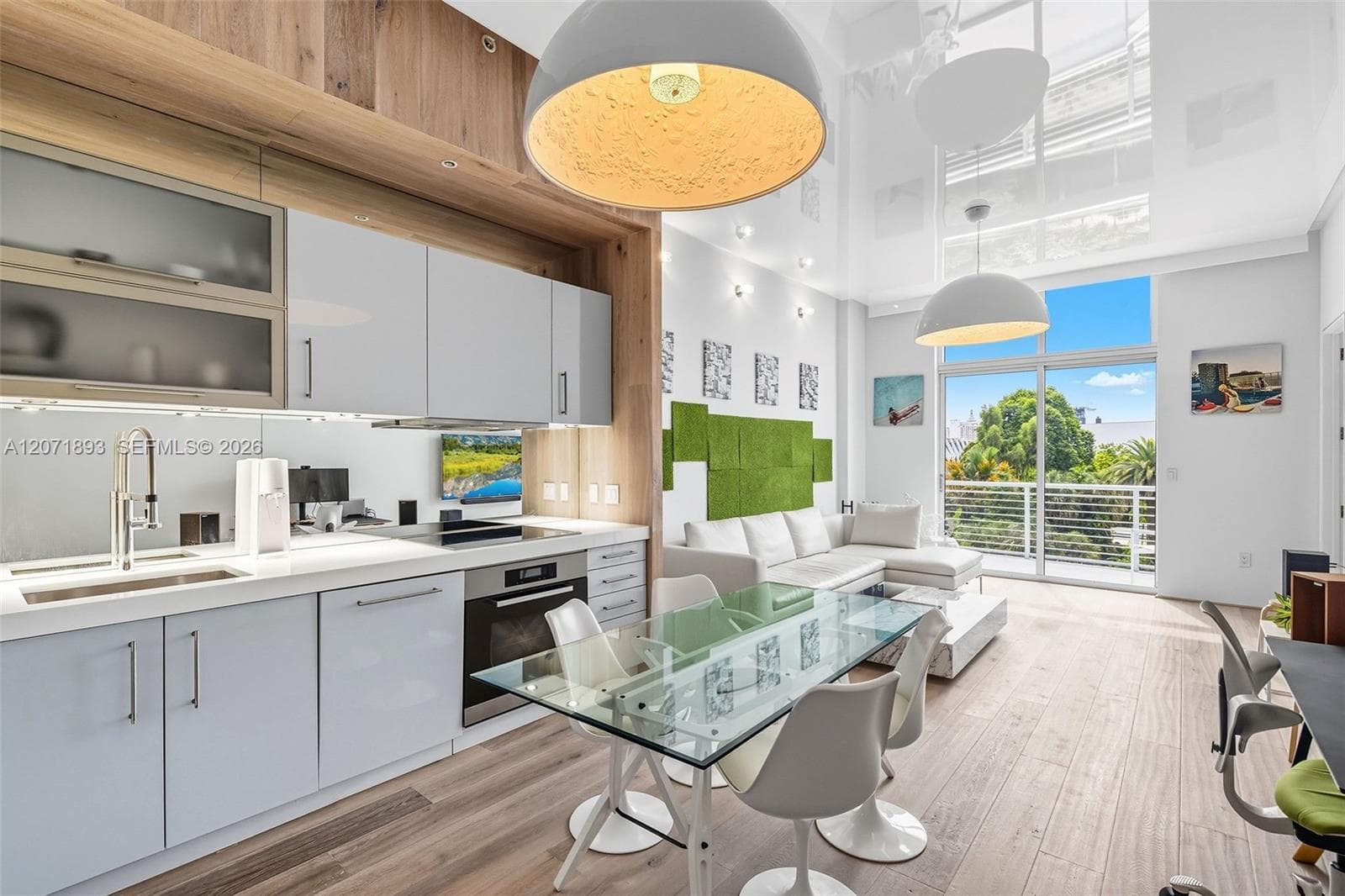 2001 Meridian Ave # 518, Miami Beach, FL 33139 — zdjęcie 2