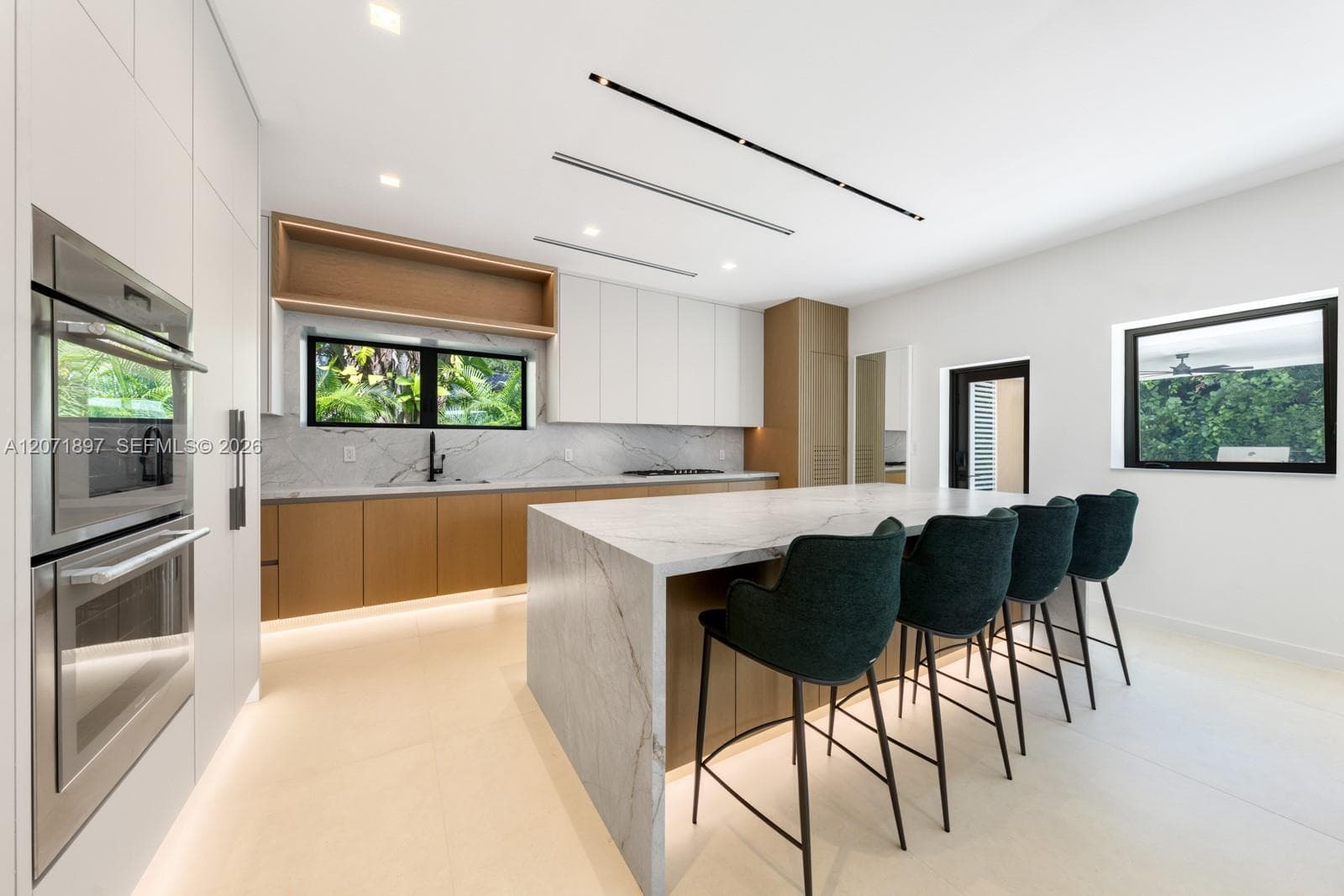921 NE 72nd St, Miami, FL 33138 — zdjęcie 4