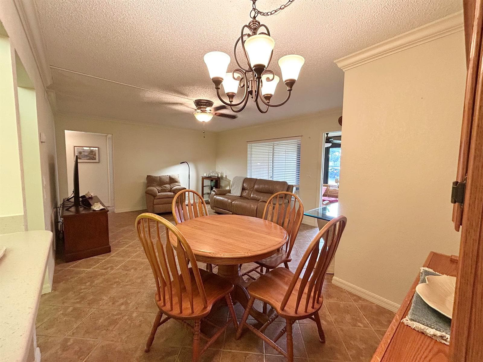 131 LAKE PINE Circle # D-1, FL 33463 — zdjęcie 4
