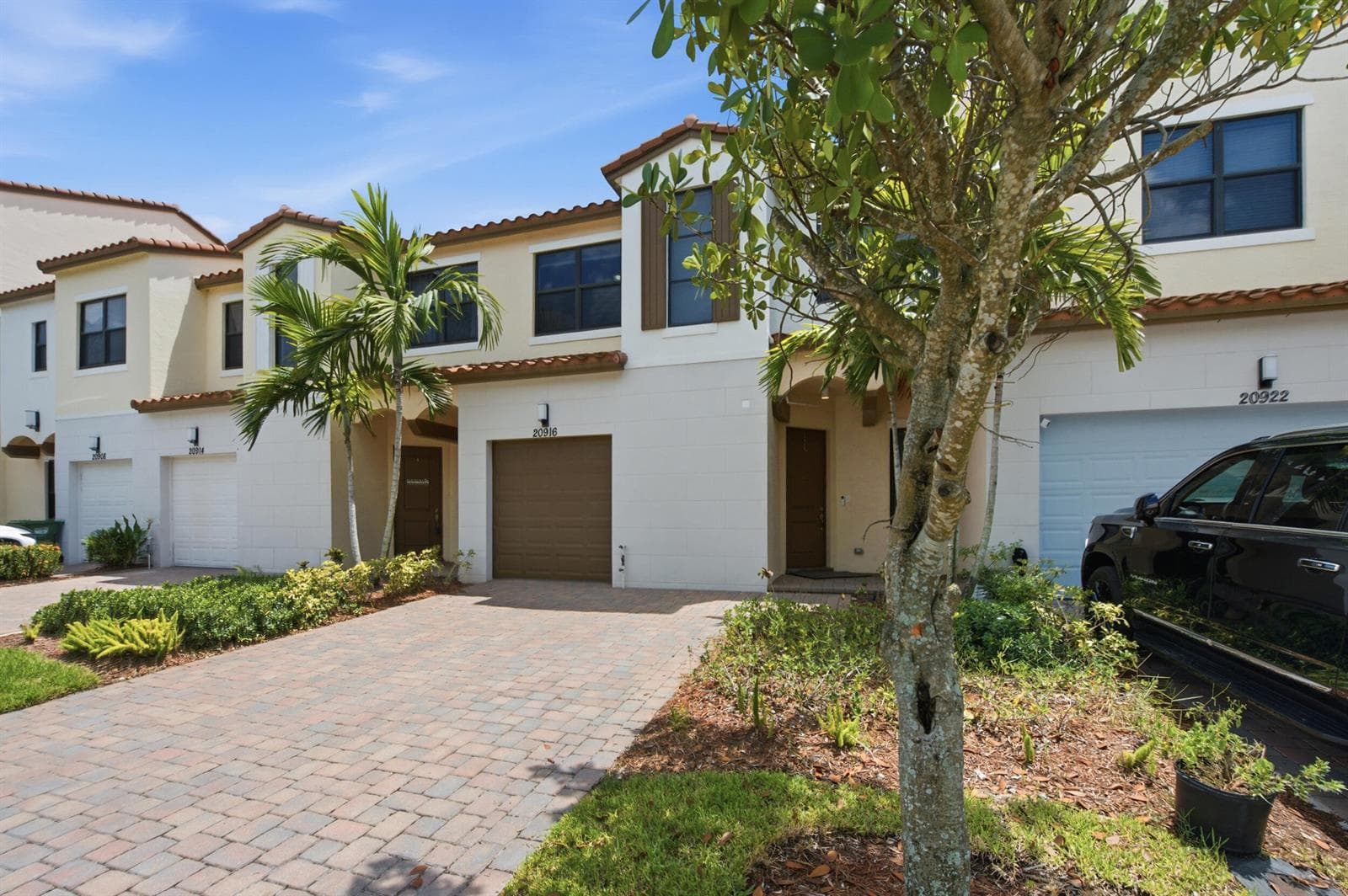 20916 NW 1ST Drive, Pembroke Pines, FL 33029 — zdjęcie 2