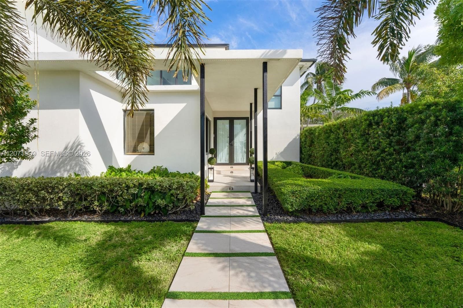 795 Lakeview Dr, Miami Beach, FL 33140 — zdjęcie 3