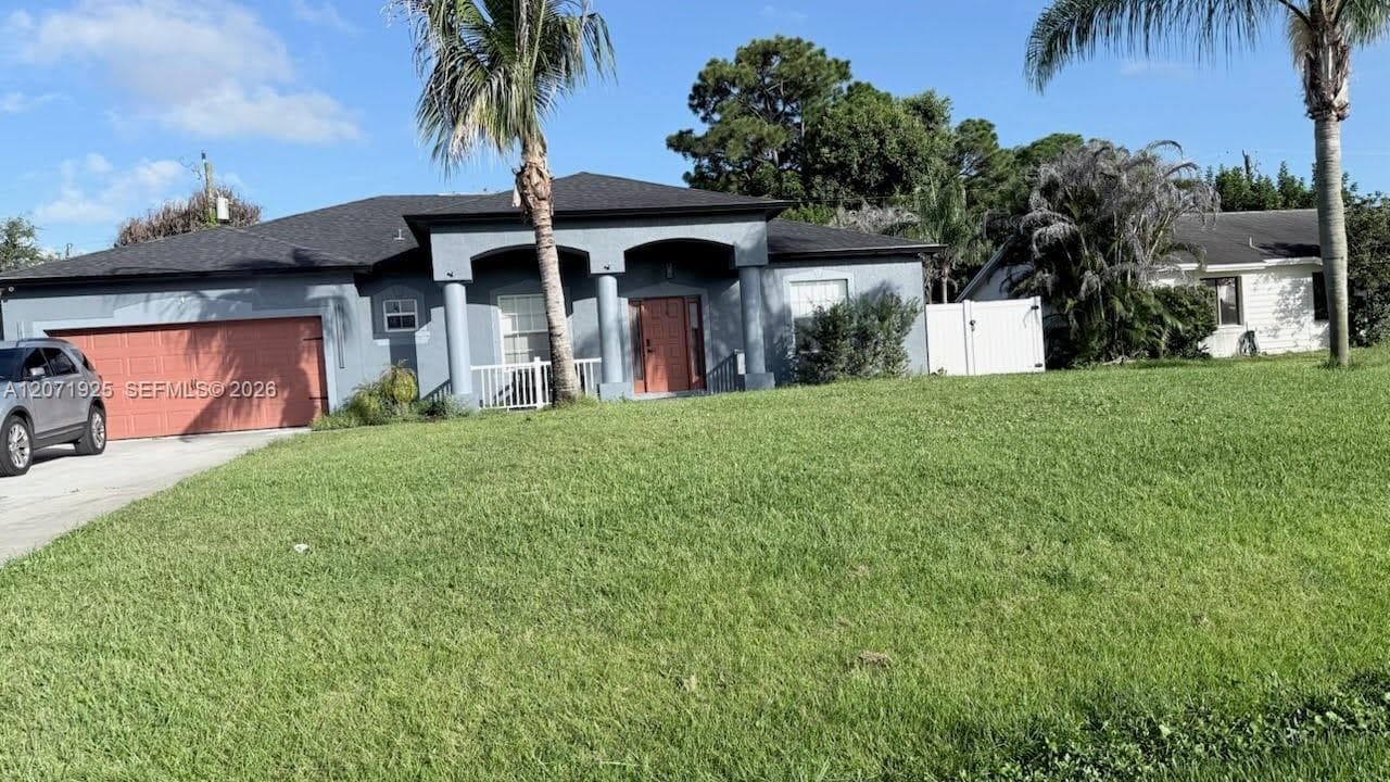 1654 SE Holiday Rd, Port St. Lucie, FL 34952