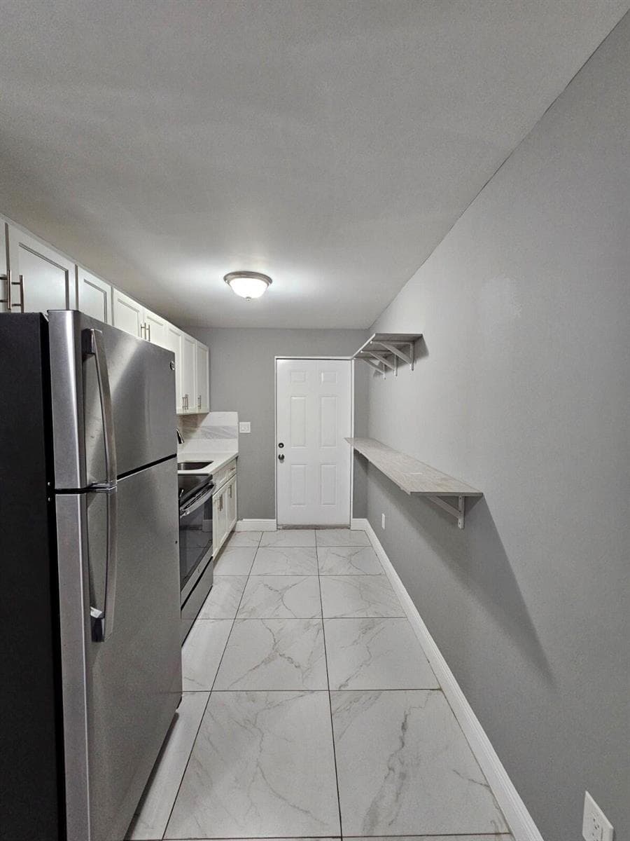 933 W 7th Street # A, Riviera Beach, FL 33404 — zdjęcie 3