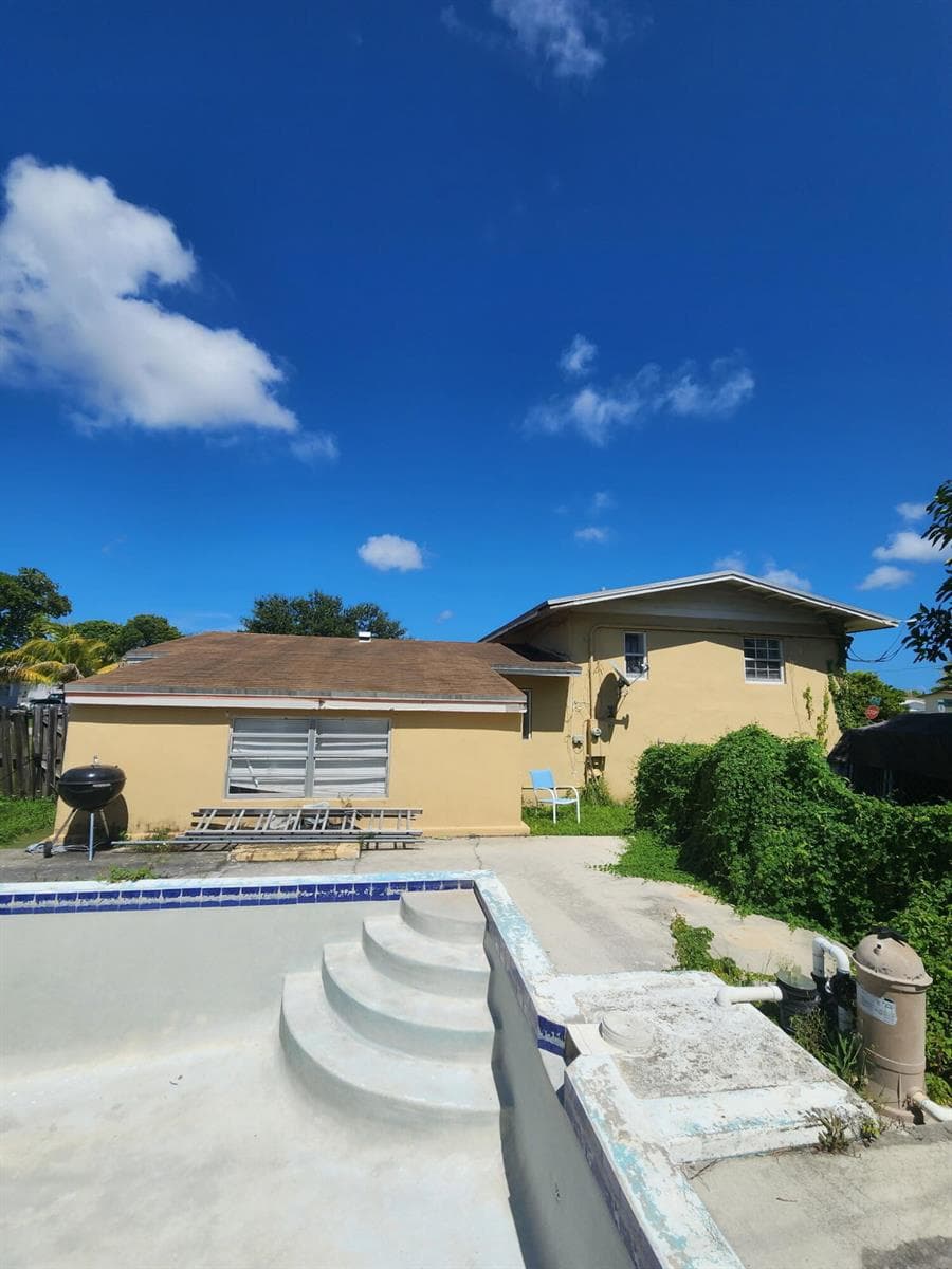 20300 NE 12TH Court, Miami, FL 33179 — zdjęcie 4