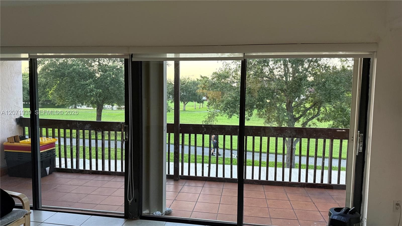 465 W Park Dr # 11-3, Miami, FL 33172 — zdjęcie 3