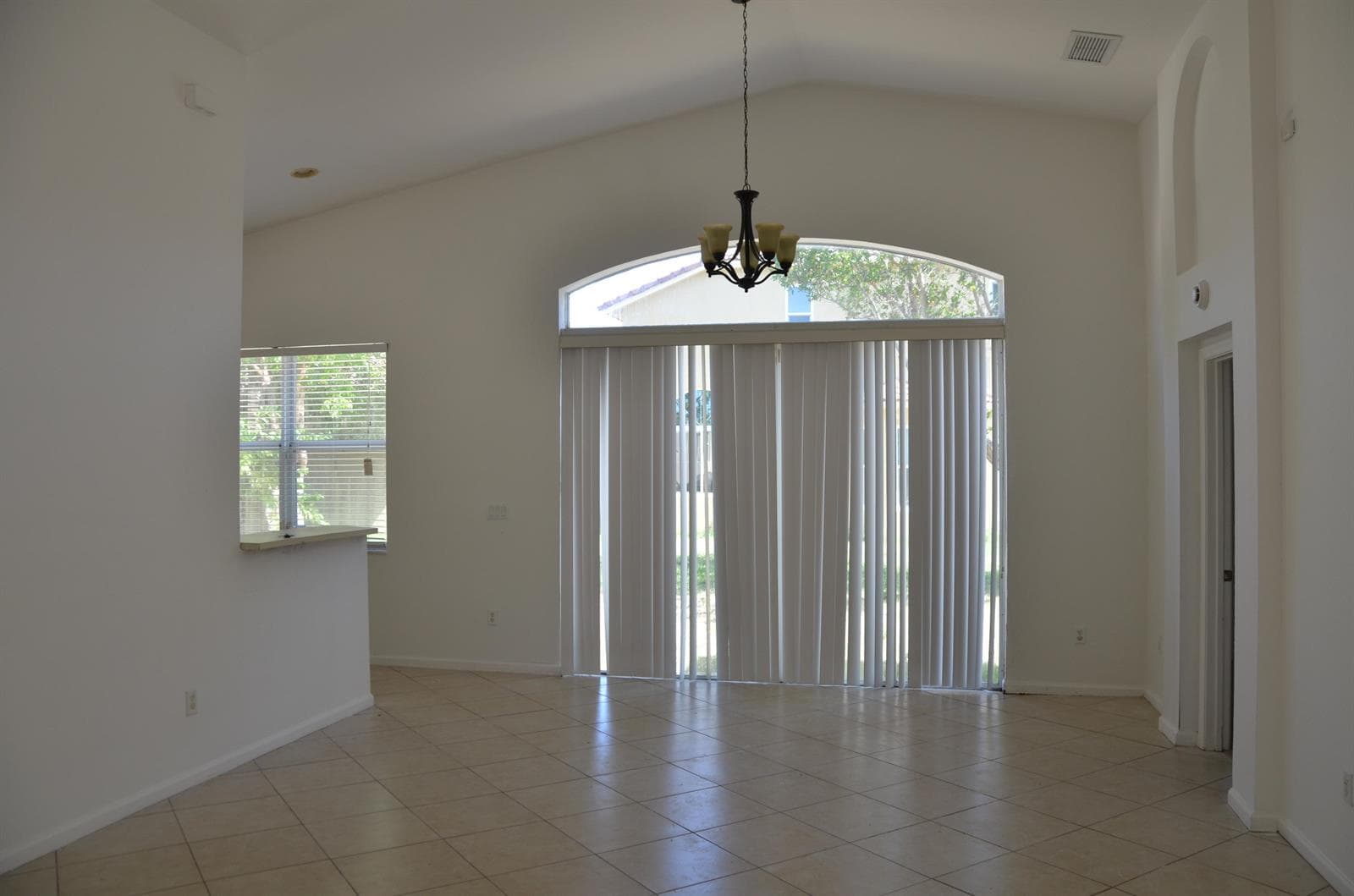 4106 NE 22ND Court, Homestead, FL 33033 — zdjęcie 4