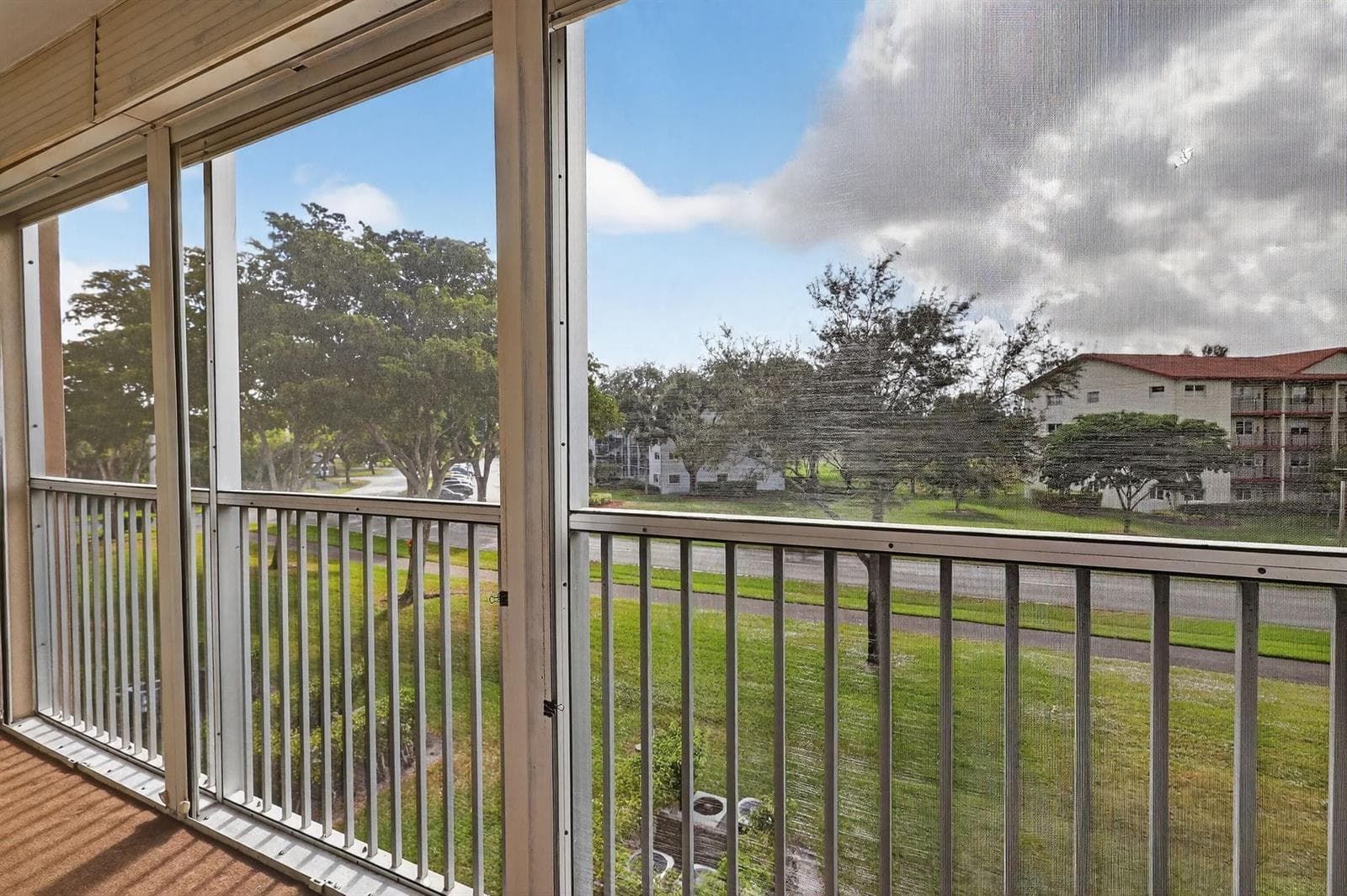 12750 SW 4TH Court # 307J, Pembroke Pines, FL 33027 — zdjęcie 2