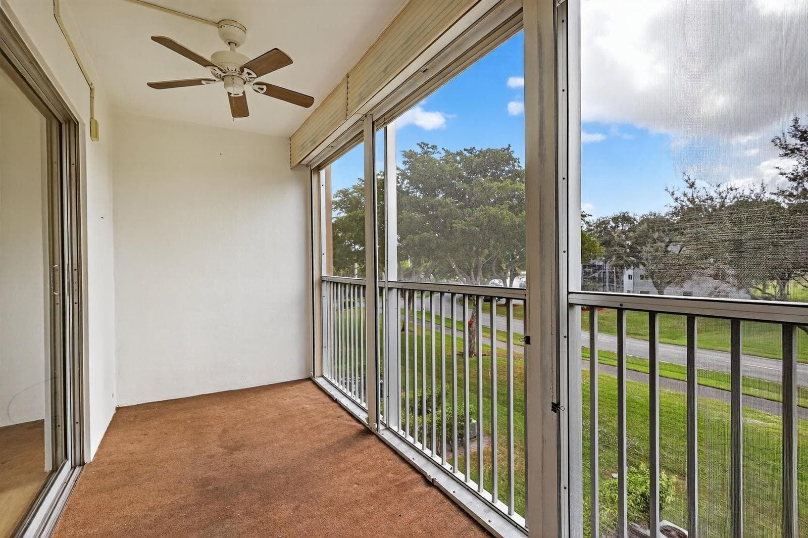 12750 SW 4TH Court # 307J, Pembroke Pines, FL 33027 — zdjęcie 4