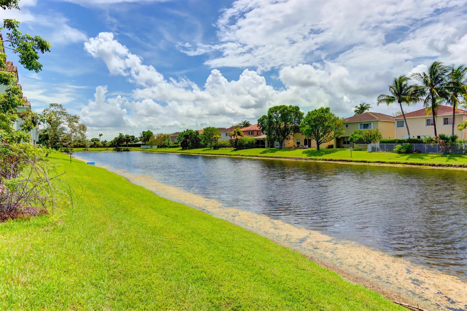 3061 LAUREL RIDGE Circle, Riviera Beach, FL 33404 — zdjęcie 3