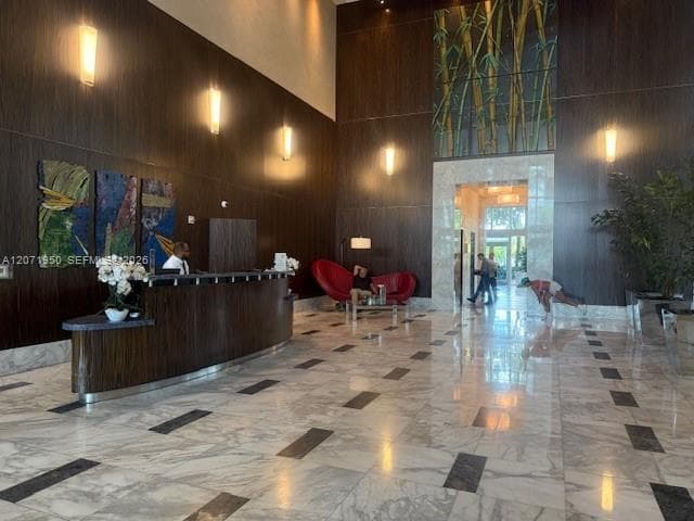 185 SW 7th St # 3803, Miami, FL 33130